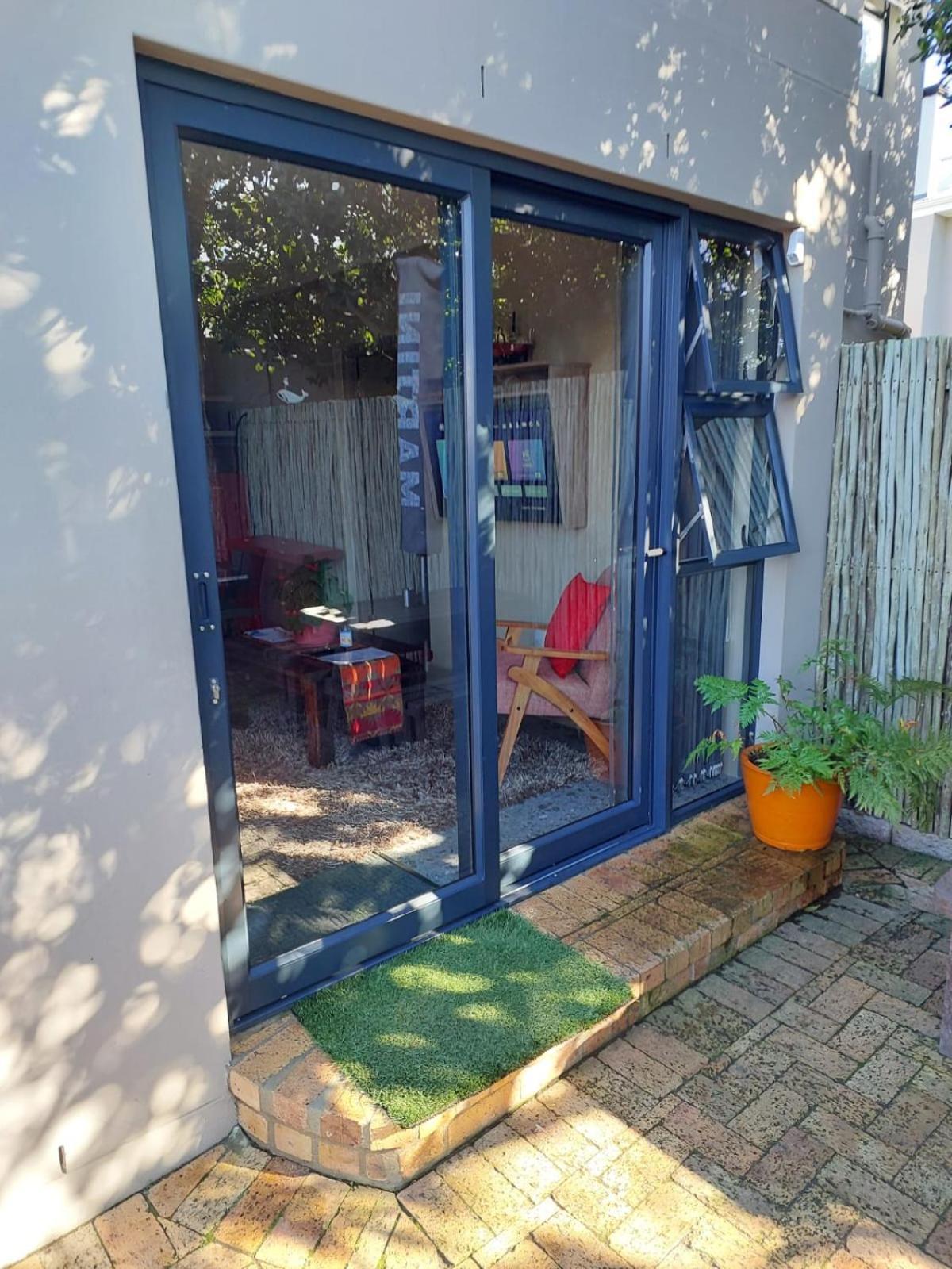 Karibu Self-Catering Accommodation ヘルマナス エクステリア 写真
